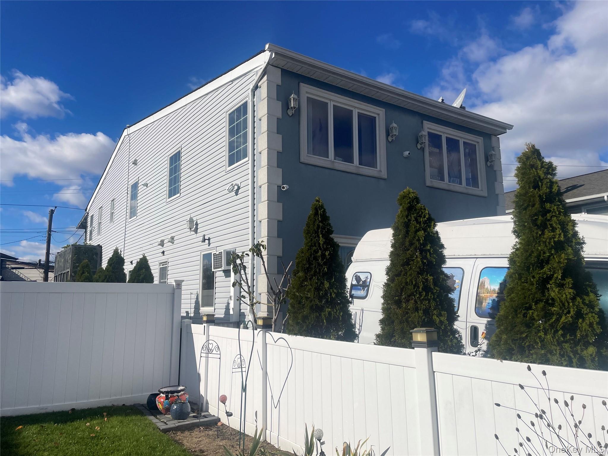 104 Ostend Road, Island Park, NY 11558