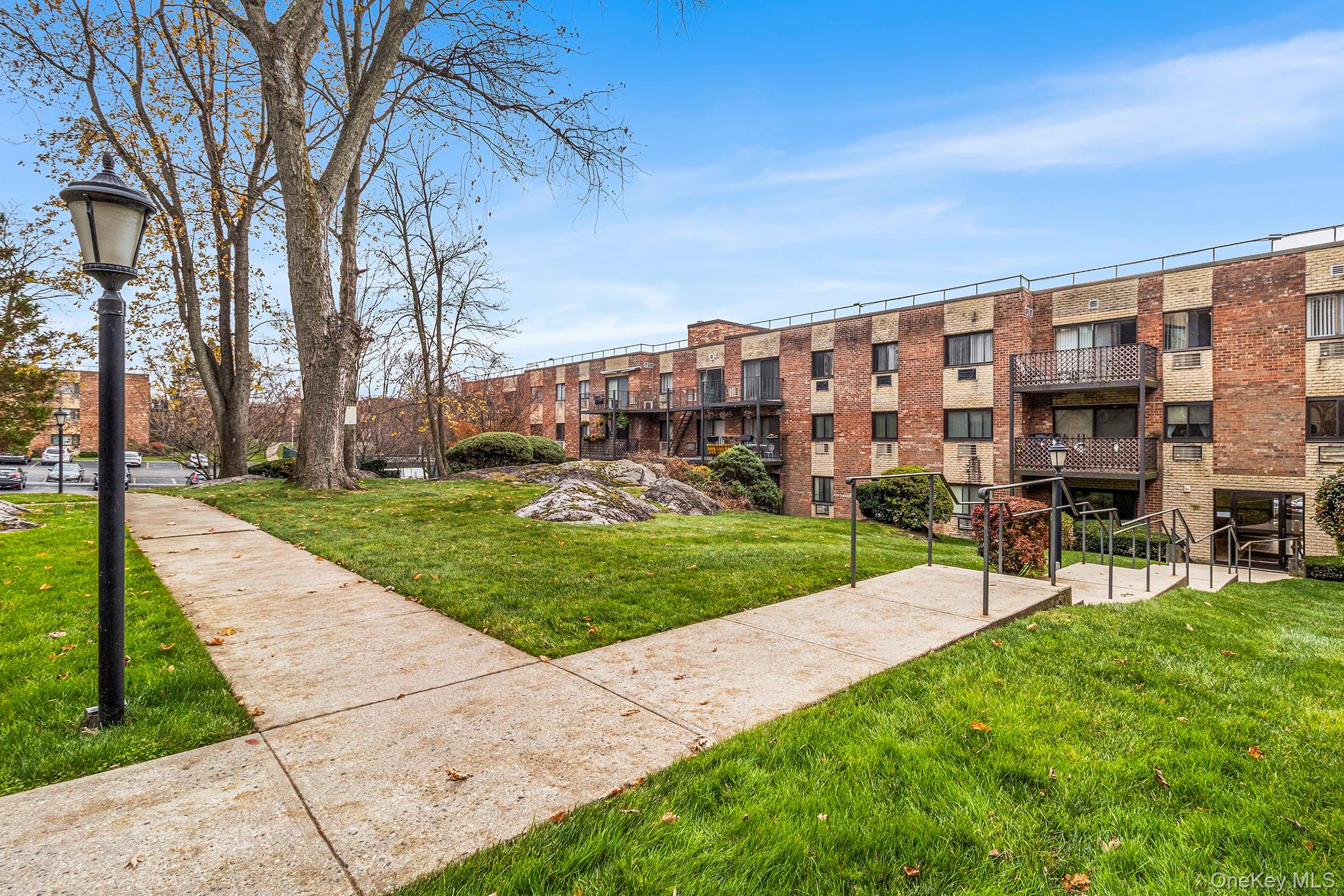 115 Dehaven Drive # 114, Yonkers, NY 10703