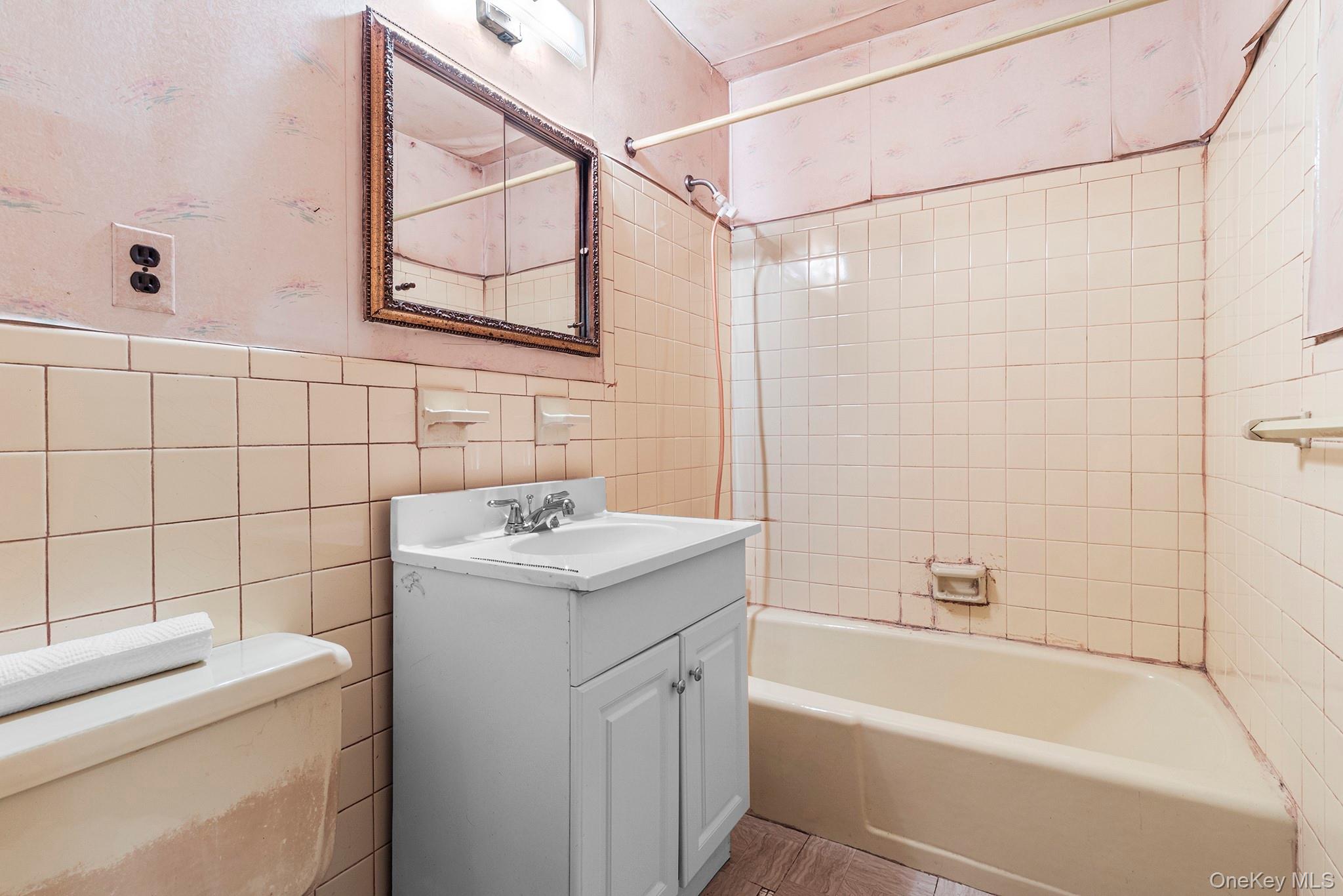 115 Dehaven Drive # 114, Yonkers, NY 10703