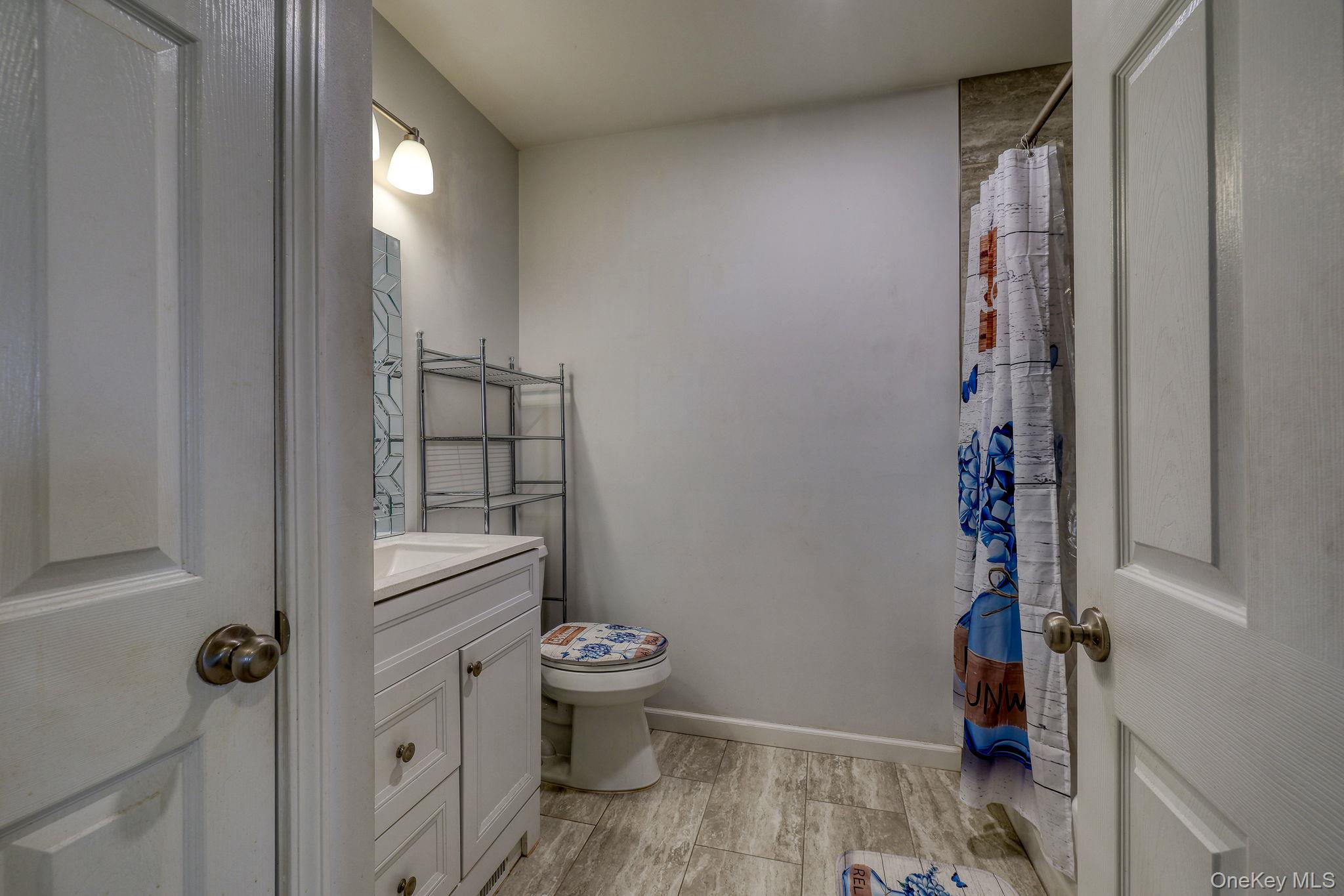 1 Townsend Street, New Windsor, NY 12553