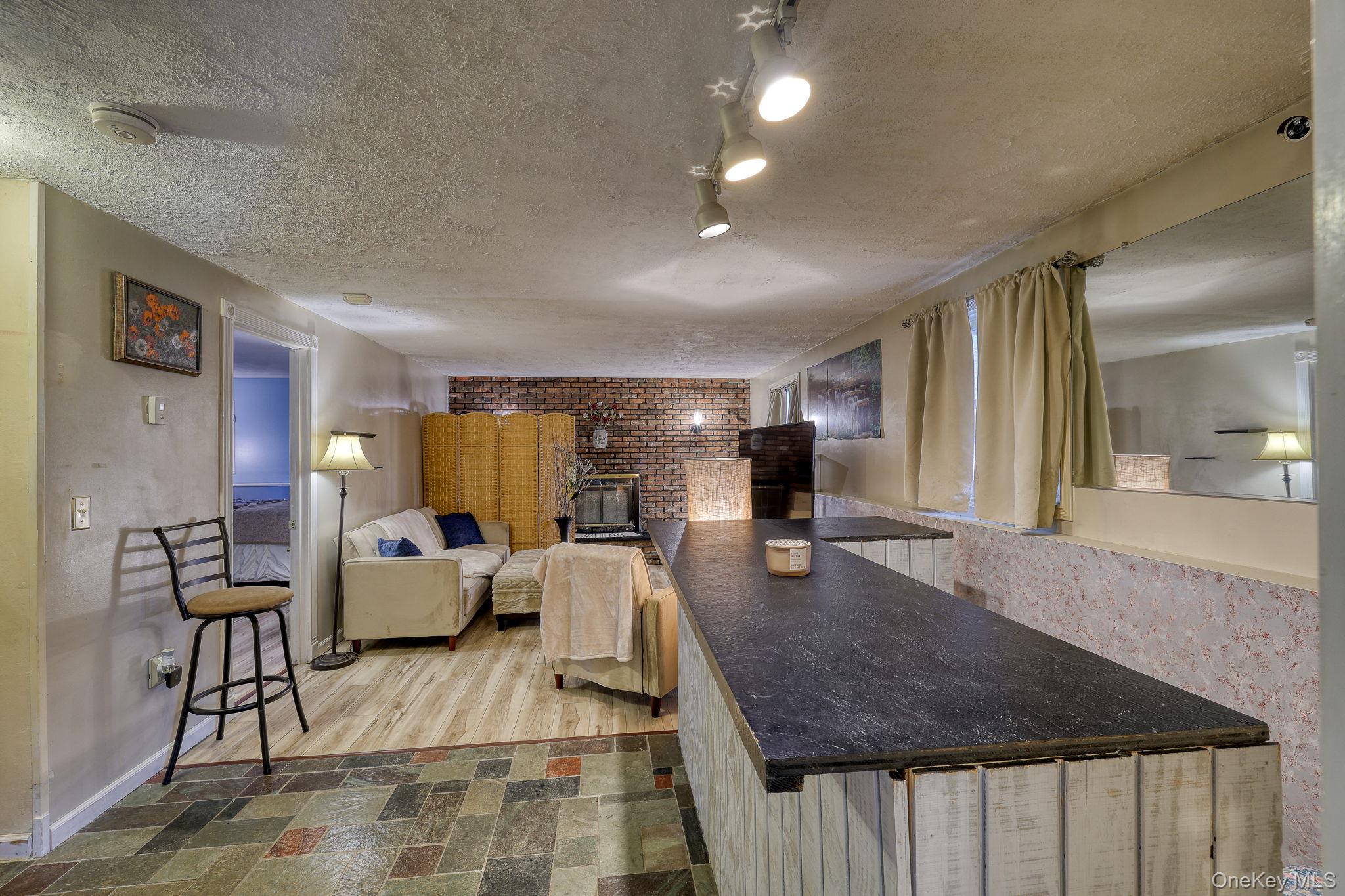 1 Townsend Street, New Windsor, NY 12553