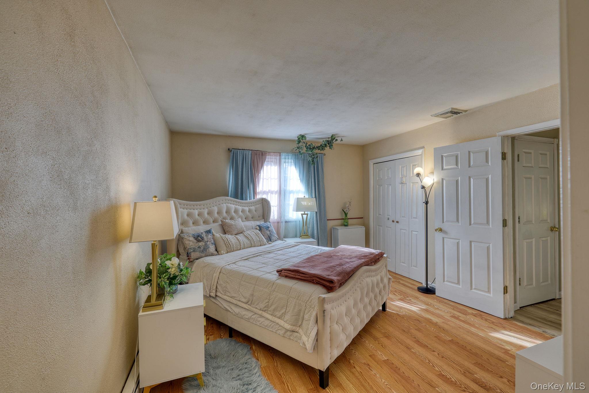 1 Townsend Street, New Windsor, NY 12553