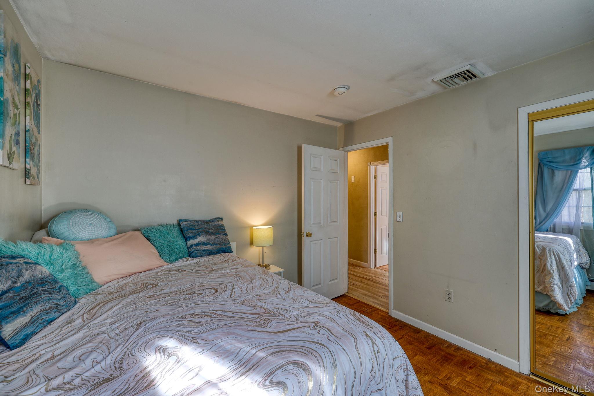 1 Townsend Street, New Windsor, NY 12553