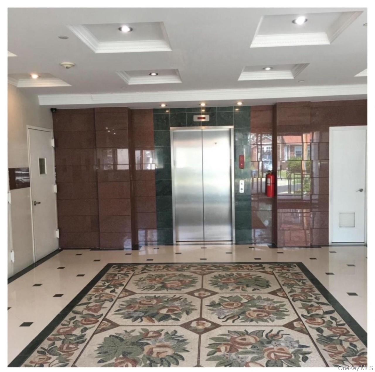 4 Chelsea Place # 3A, Great Neck, NY 11021