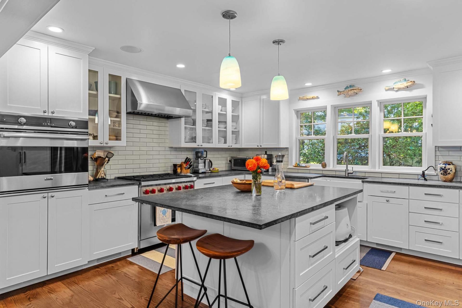 4 Two Rod Highway, Wainscott, NY 11975