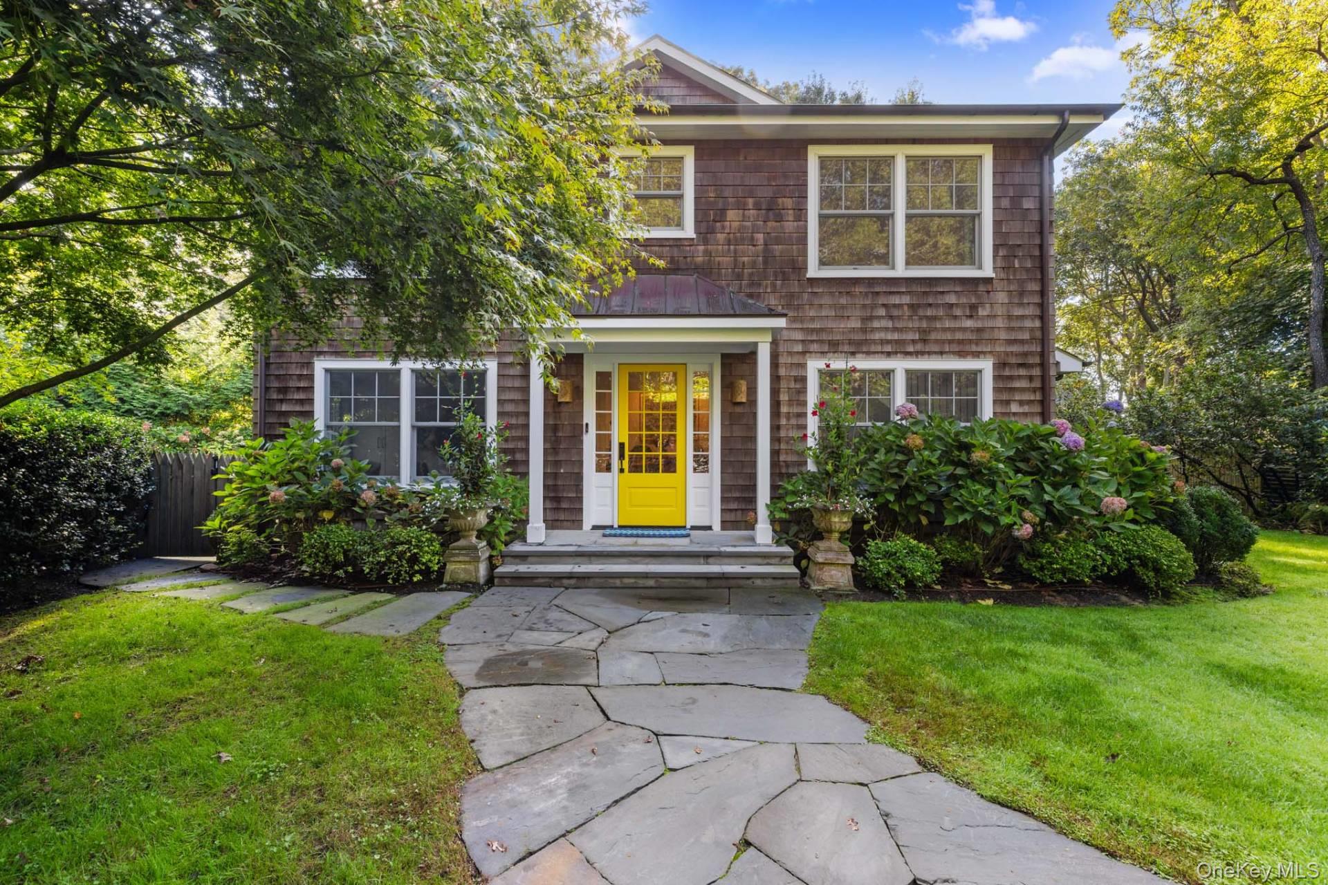 4 Two Rod Highway, Wainscott, NY 11975