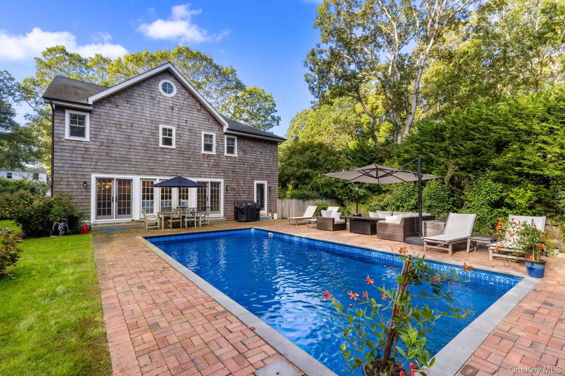 4 Two Rod Highway, Wainscott, NY 11975