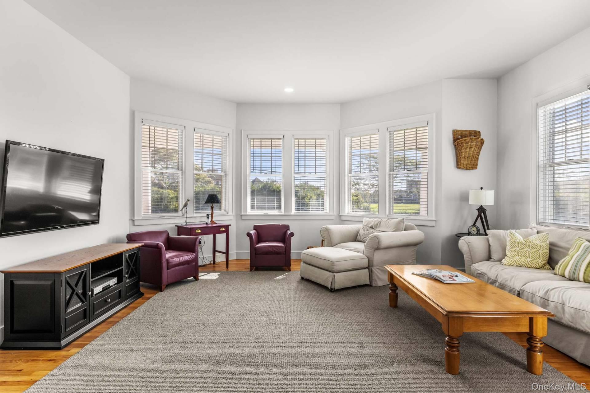 4 Two Rod Highway, Wainscott, NY 11975