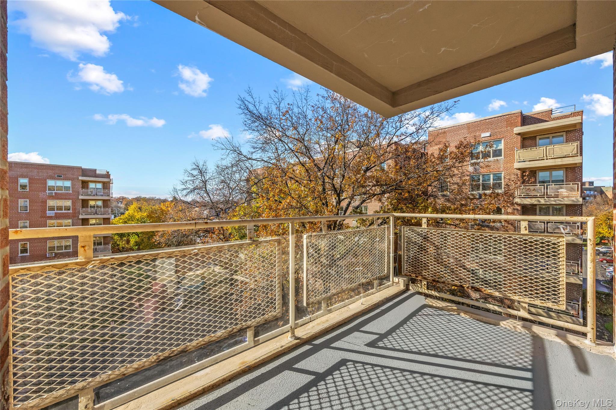 23-45 Bell Boulevard # 5G, Bayside, NY 11360