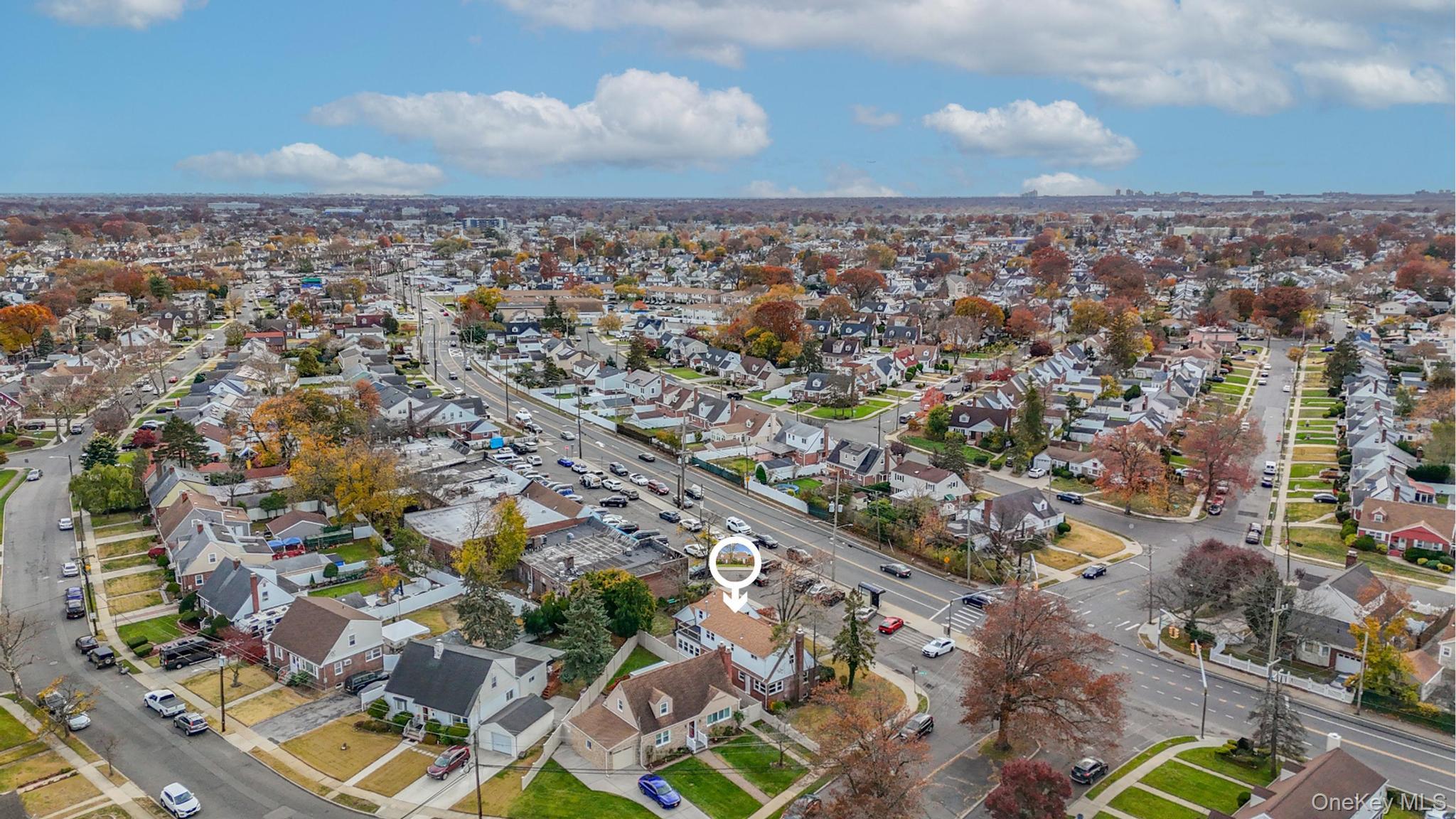 6 Central Court, Valley Stream, NY 11580