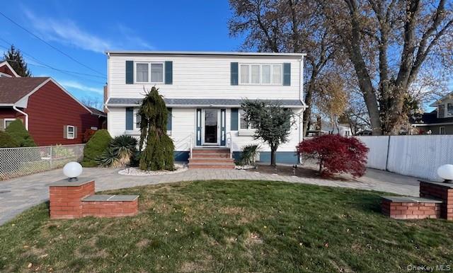 276 S 8th Street, Lindenhurst, NY 11757