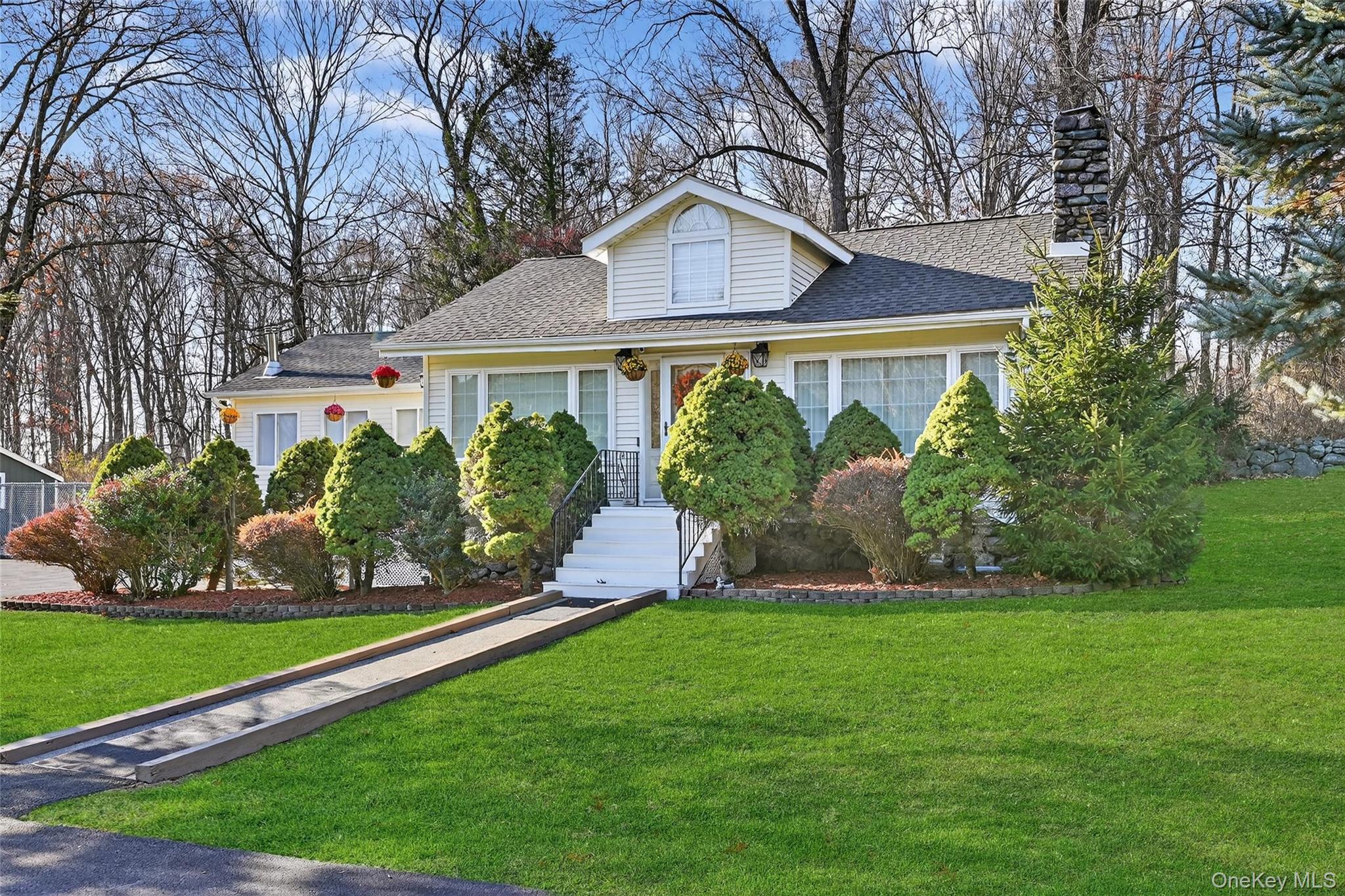 17 Pine Hill Road, Highland Mills, NY 10930