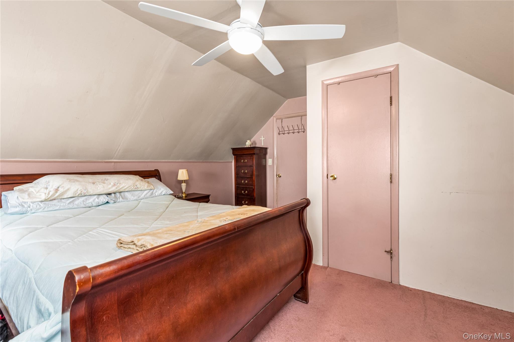 59 Gun Lane, Levittown, NY 11756