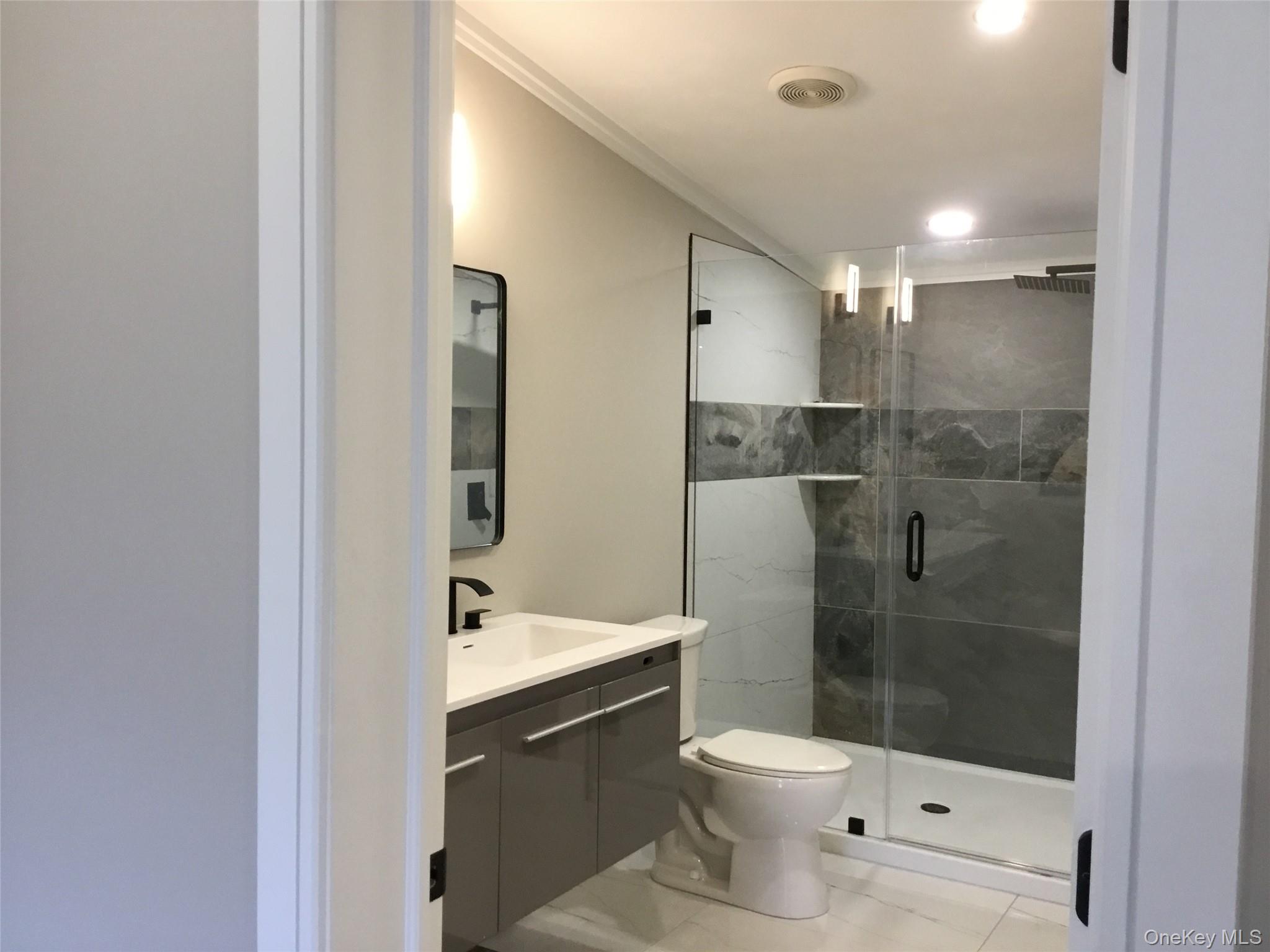 37 East Avenue, Washingtonville, NY 10992