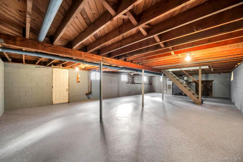 4 Washington Avenue, Smithtown, NY 11787