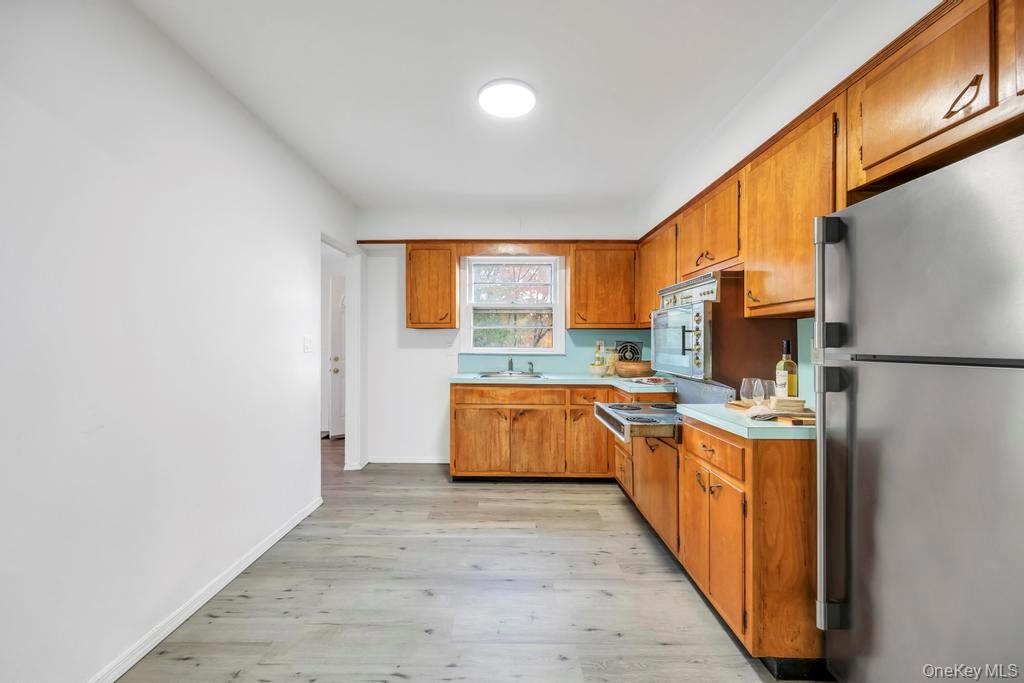 4 Washington Avenue, Smithtown, NY 11787