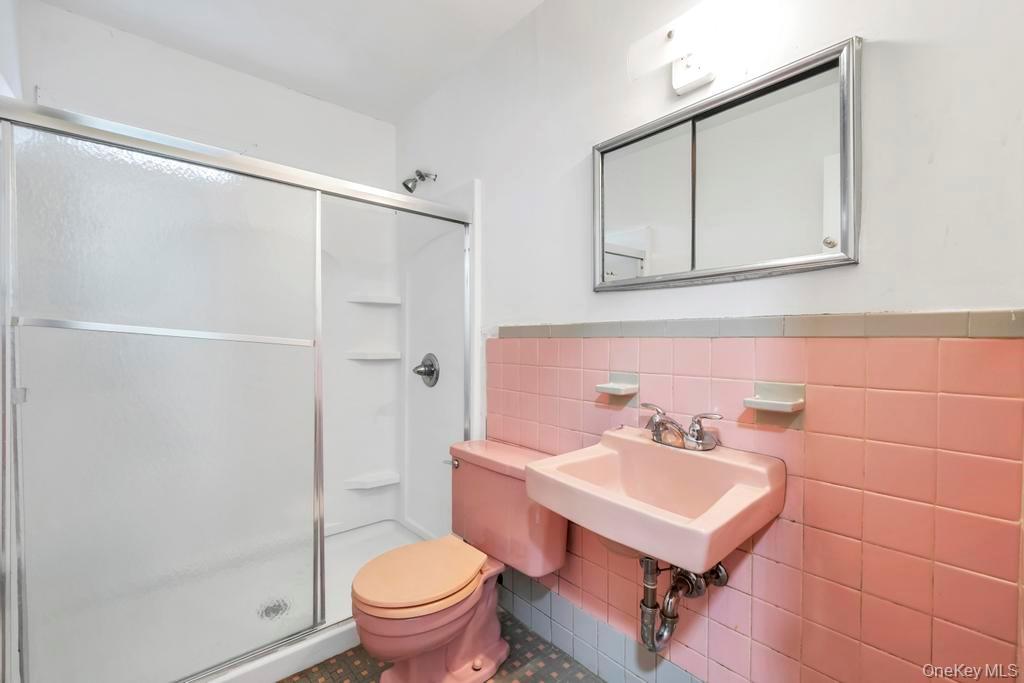 4 Washington Avenue, Smithtown, NY 11787