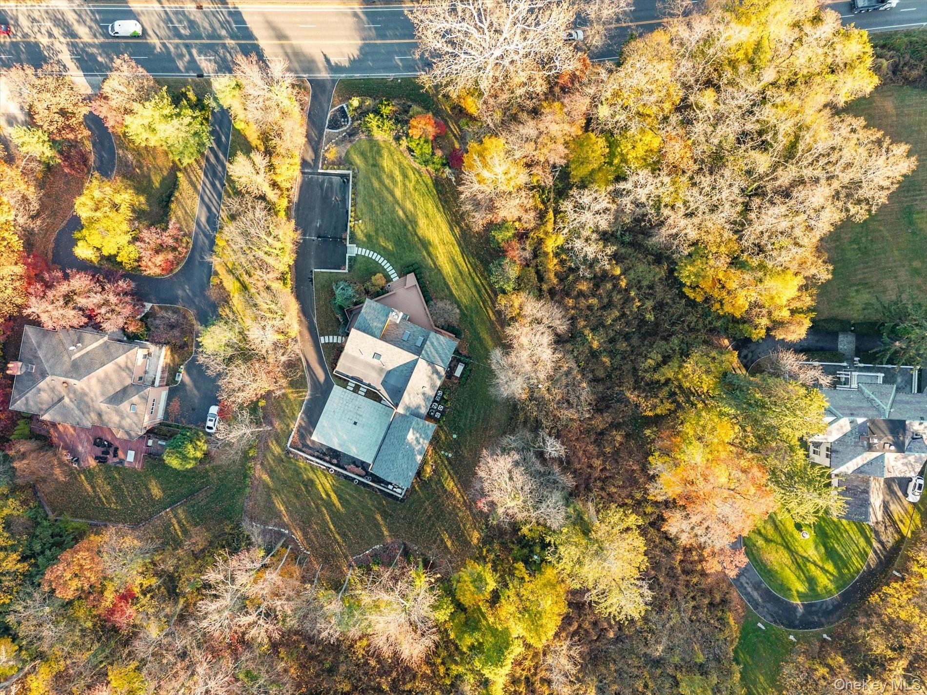 369 E Shore Road, Great Neck, NY 11024