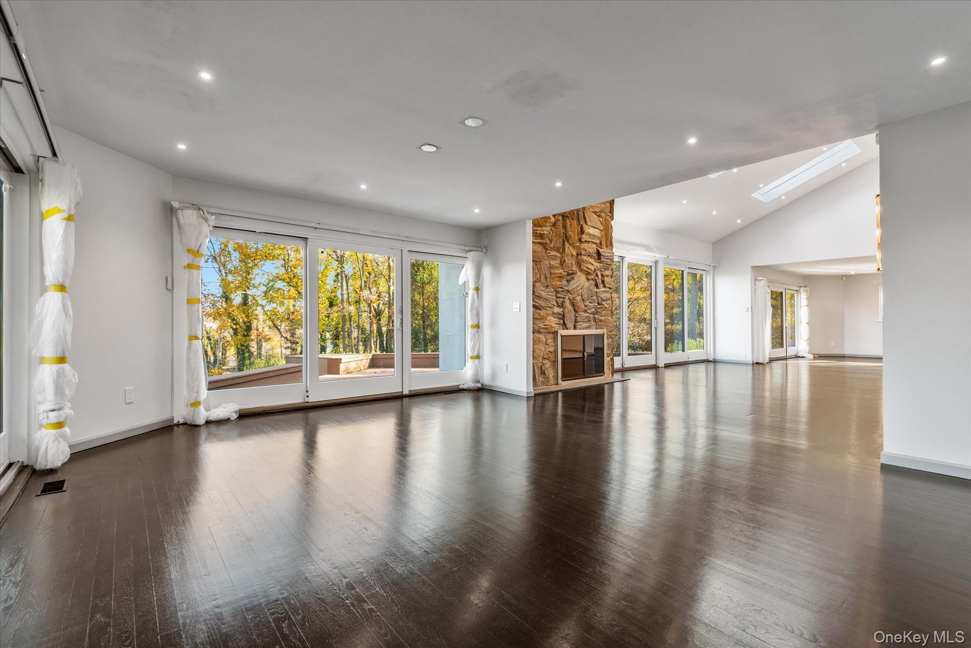 369 E Shore Road, Great Neck, NY 11024