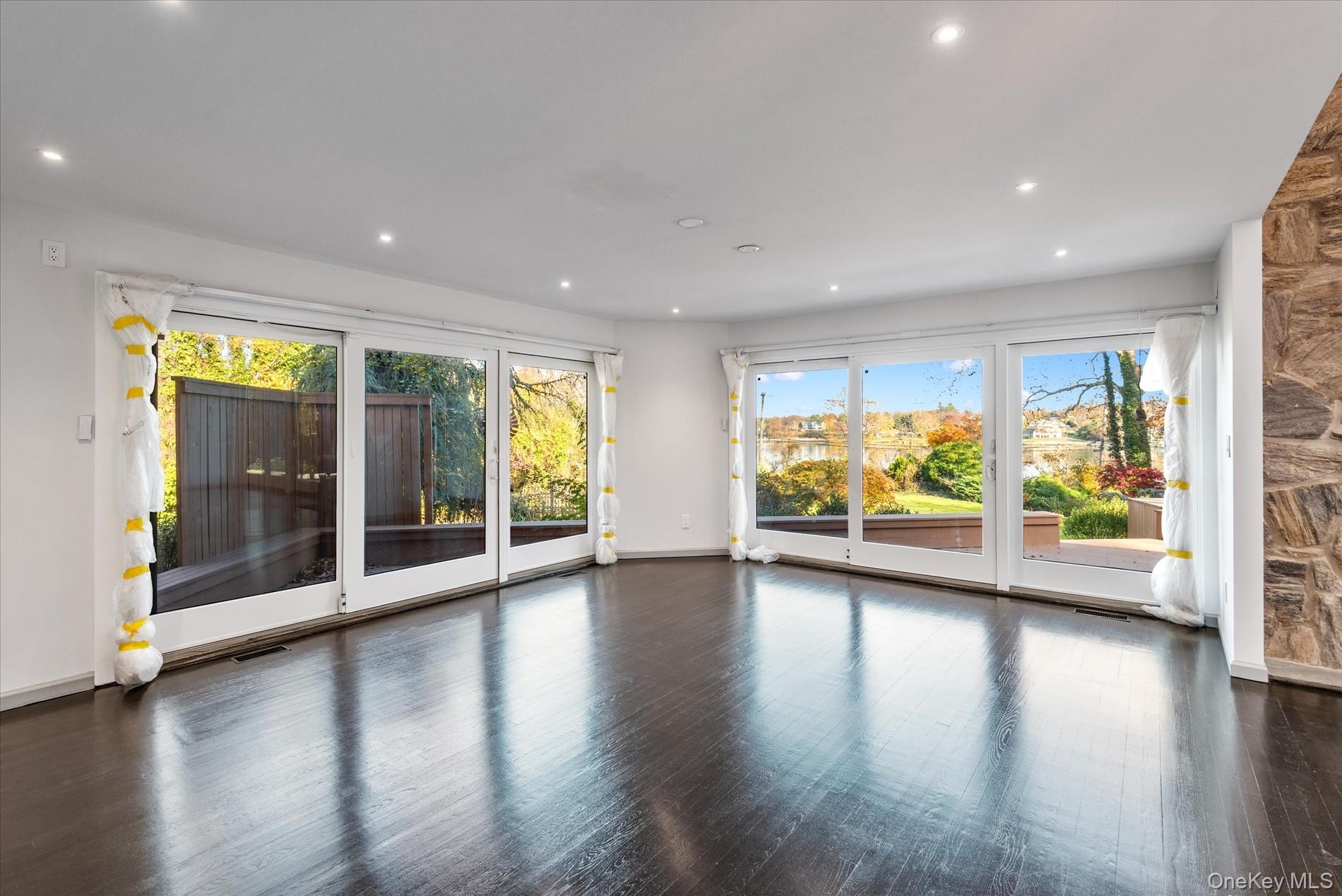 369 E Shore Road, Great Neck, NY 11024