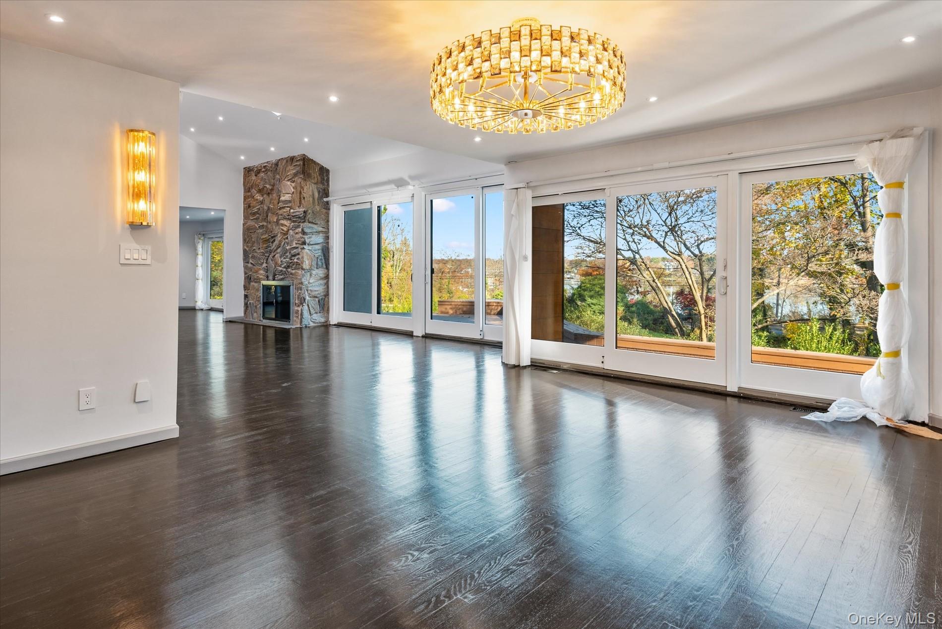 369 E Shore Road, Great Neck, NY 11024