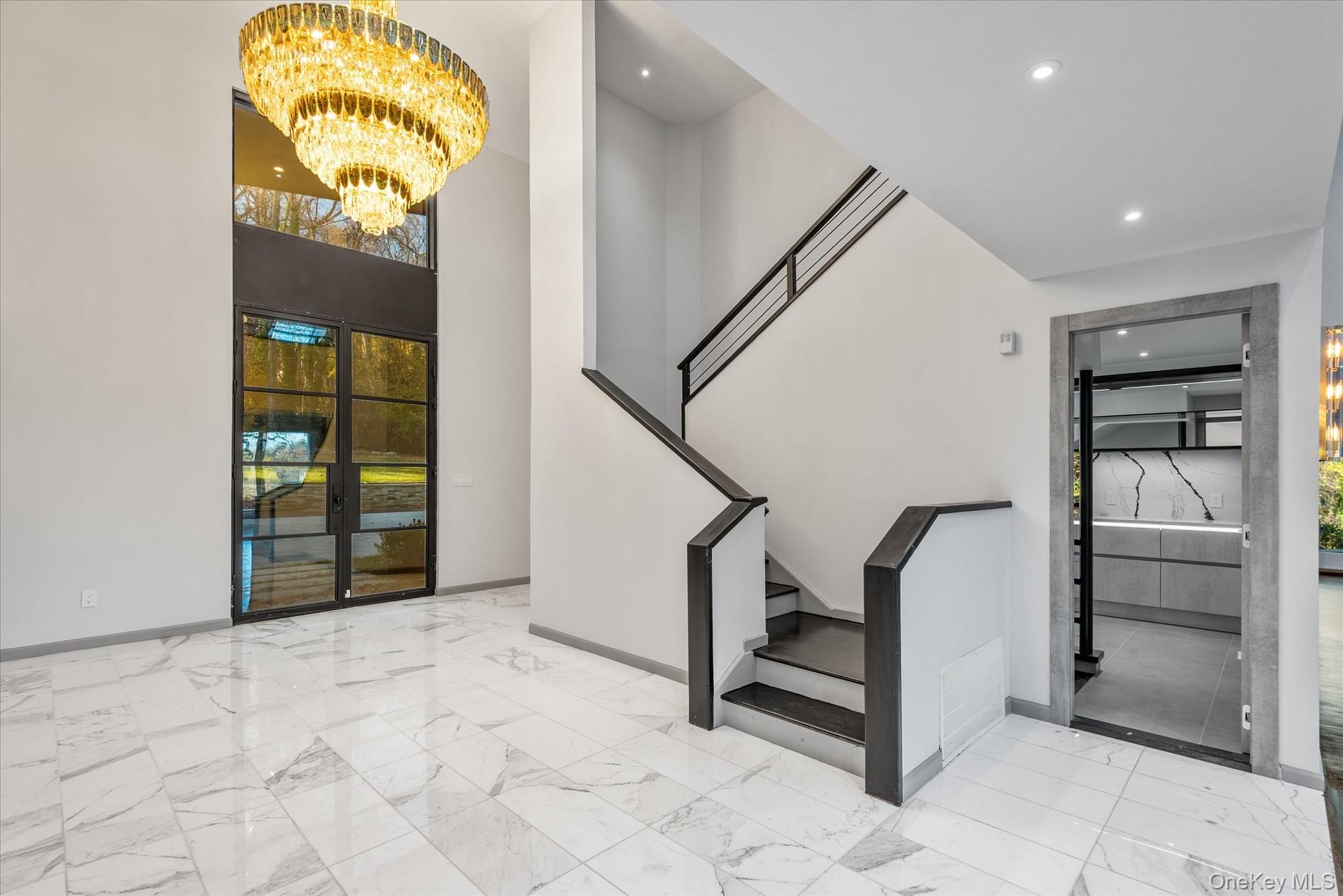 369 E Shore Road, Great Neck, NY 11024