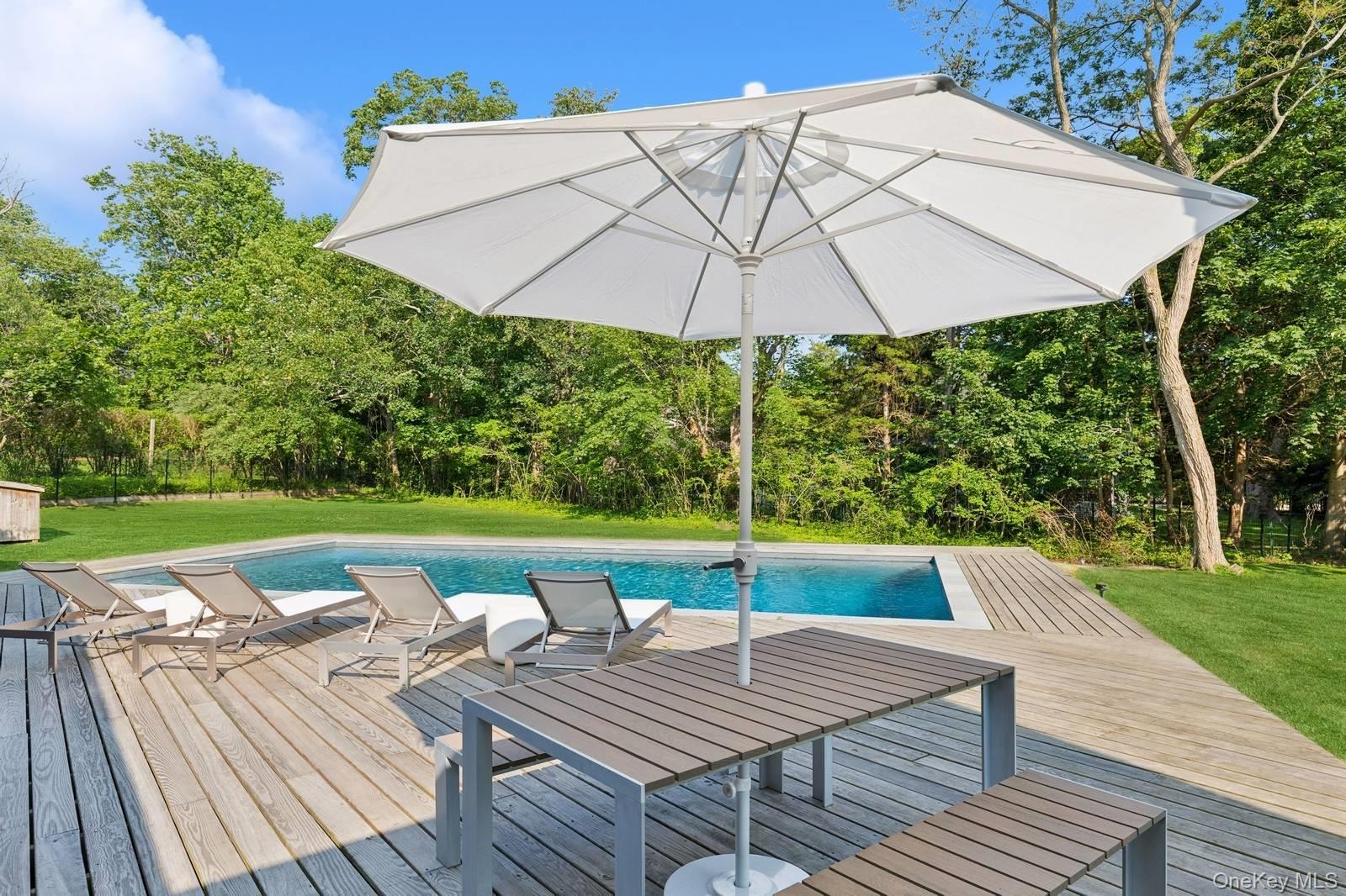 34 Floyd Street, East Hampton, NY 11937