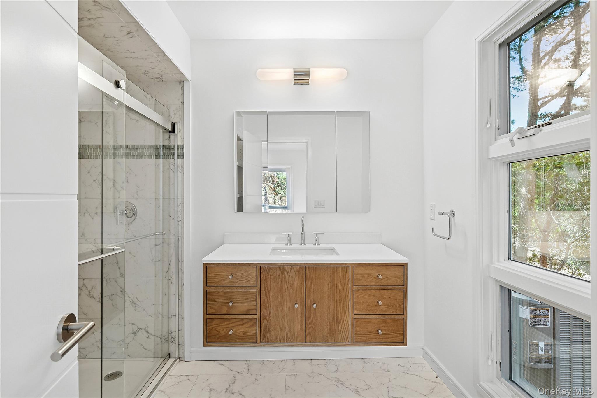 37 Gilberts Path, Amagansett, NY 11930