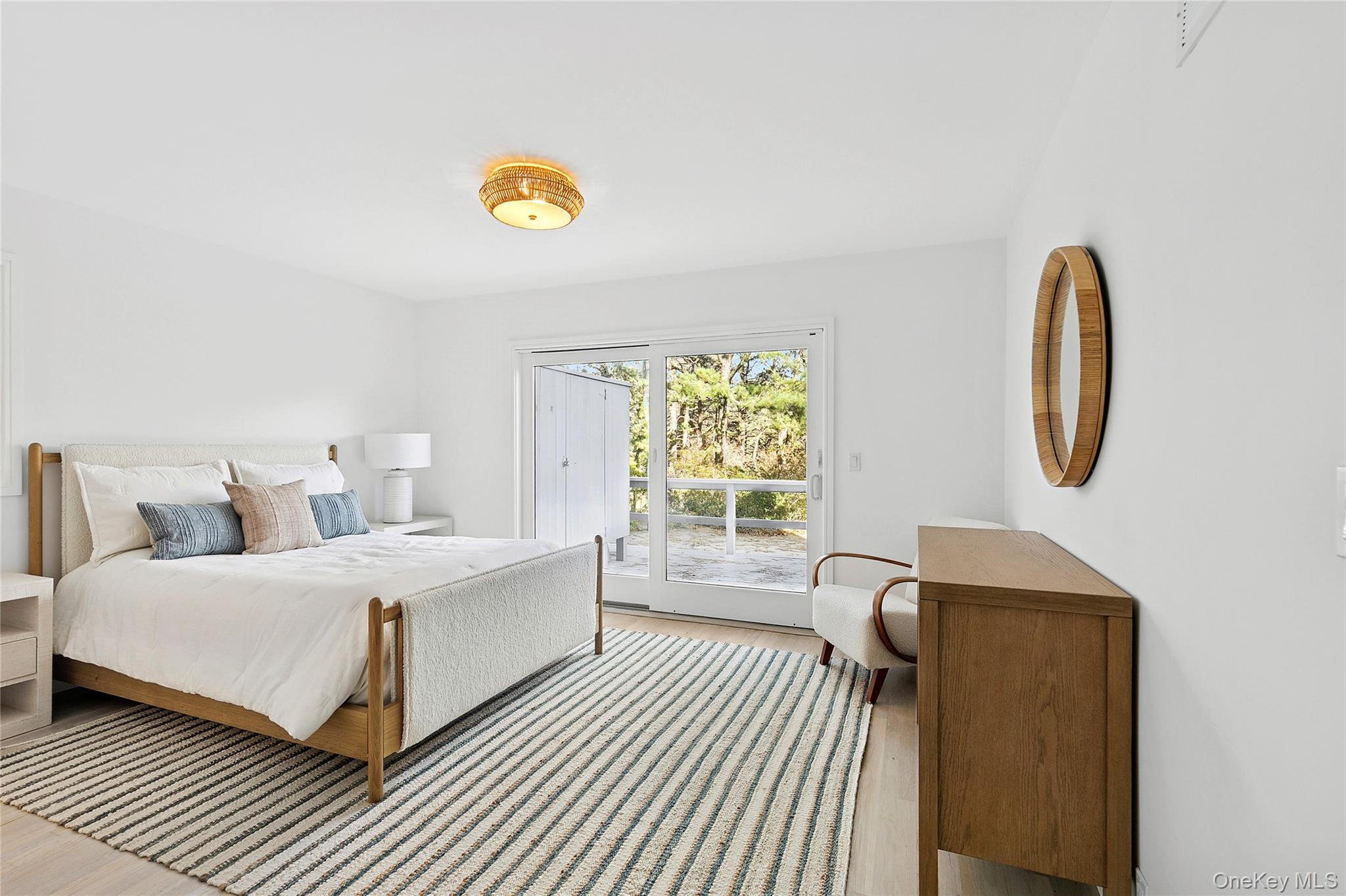 37 Gilberts Path, Amagansett, NY 11930