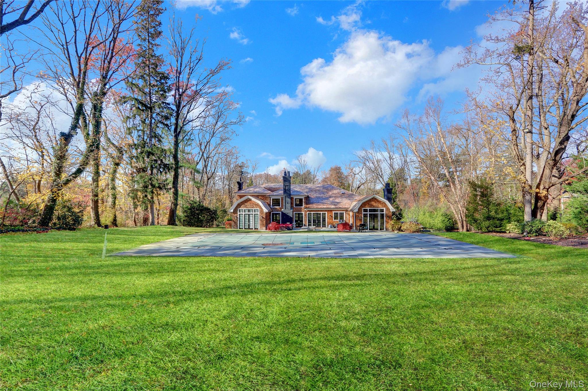 119 Wheatley Road, Old Westbury, NY 11568