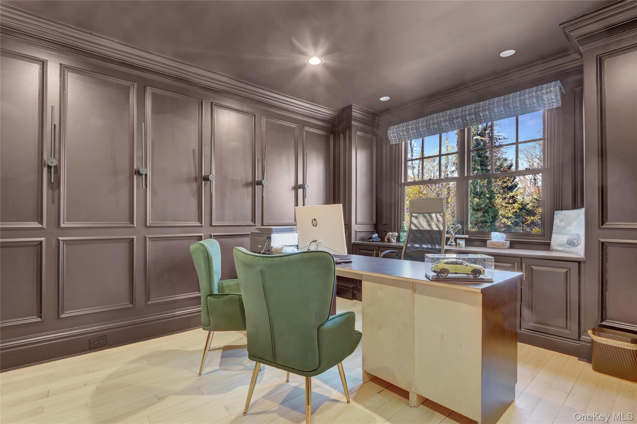 119 Wheatley Road, Old Westbury, NY 11568