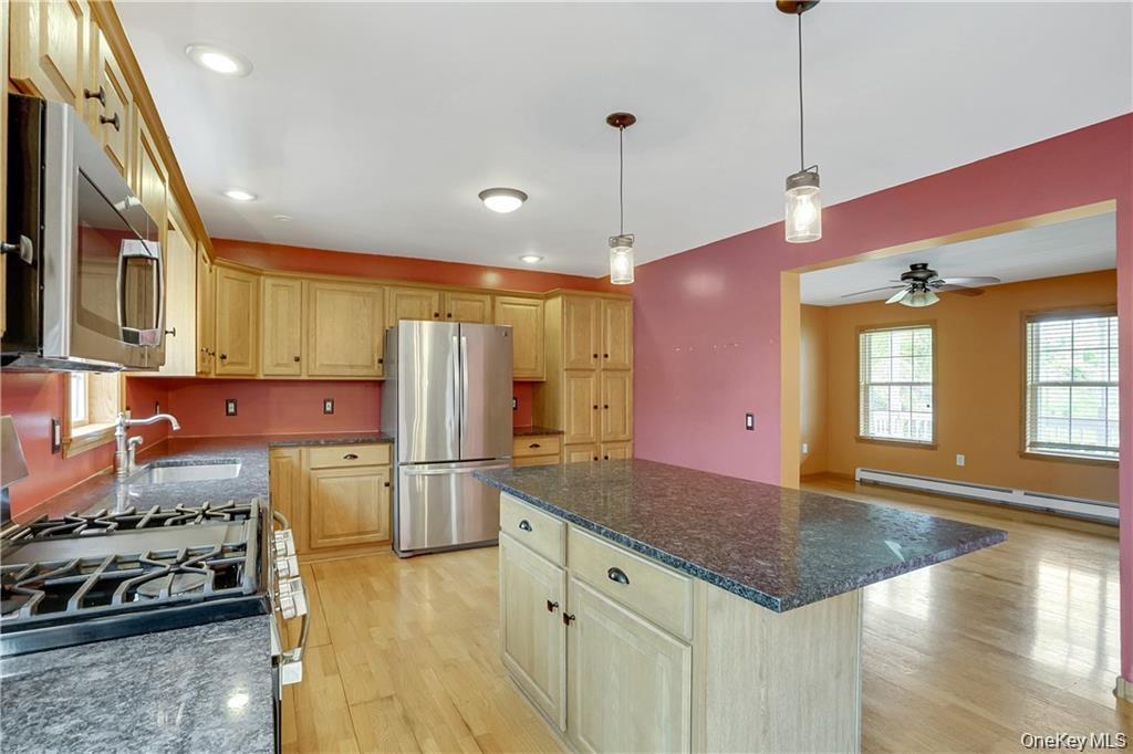 1 Tomkins Avenue, Stony Point, NY 10980