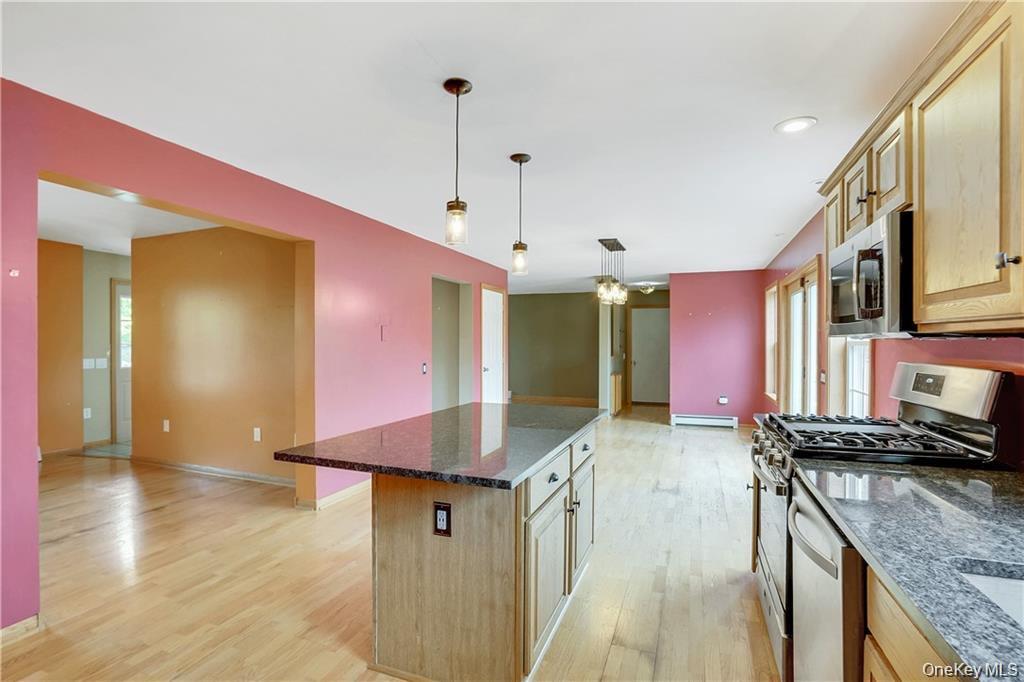 1 Tomkins Avenue, Stony Point, NY 10980