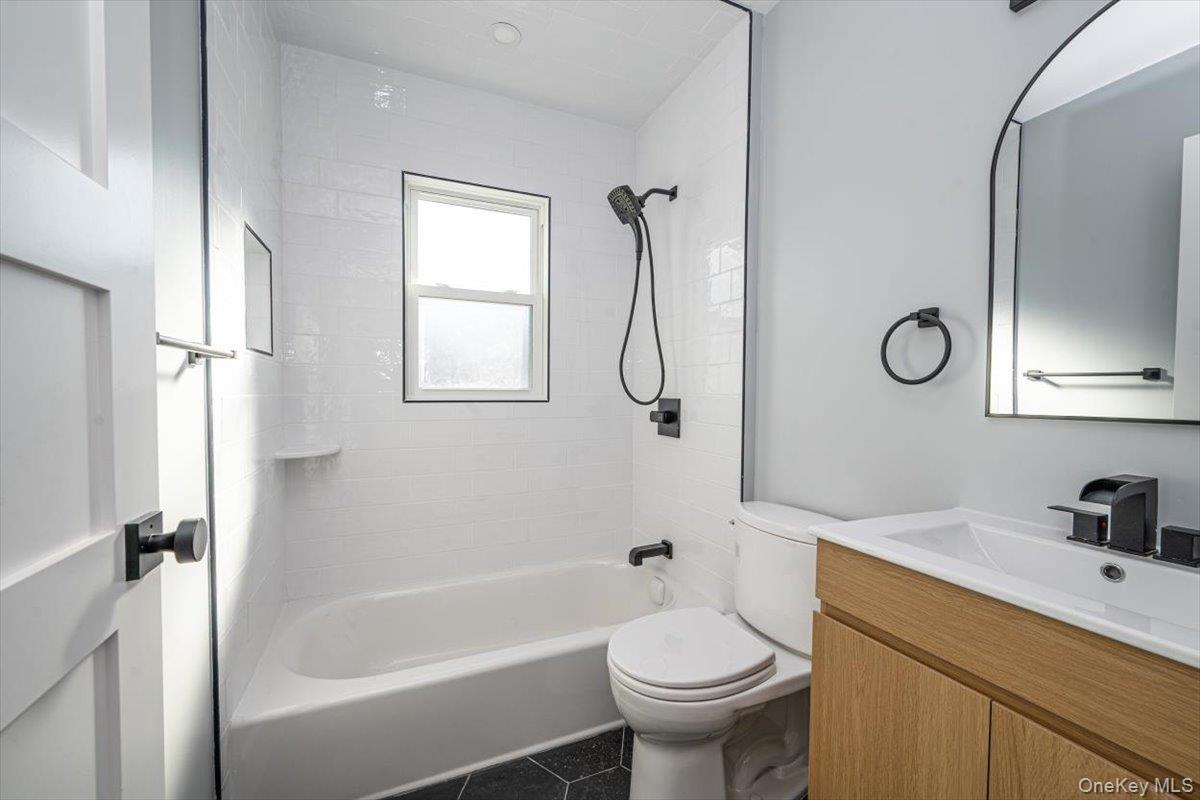 55 Alhambra Road, Massapequa, NY 11758