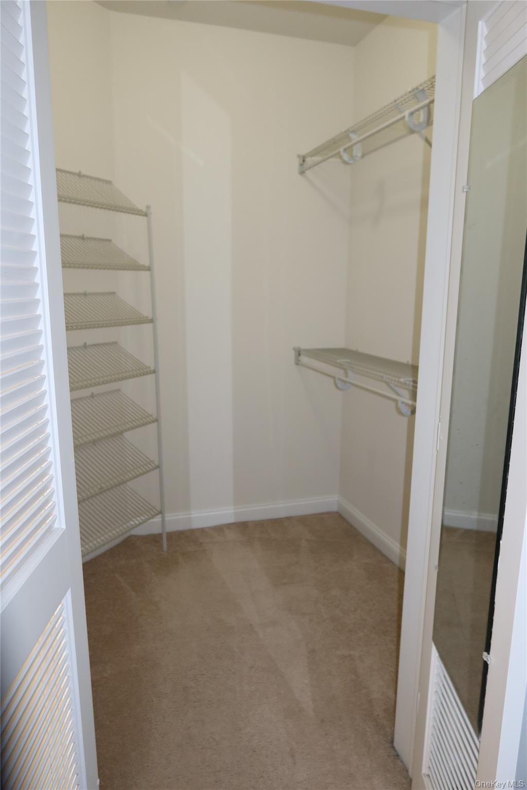 116 Kenneth Court # 116, Amityville, NY 11701