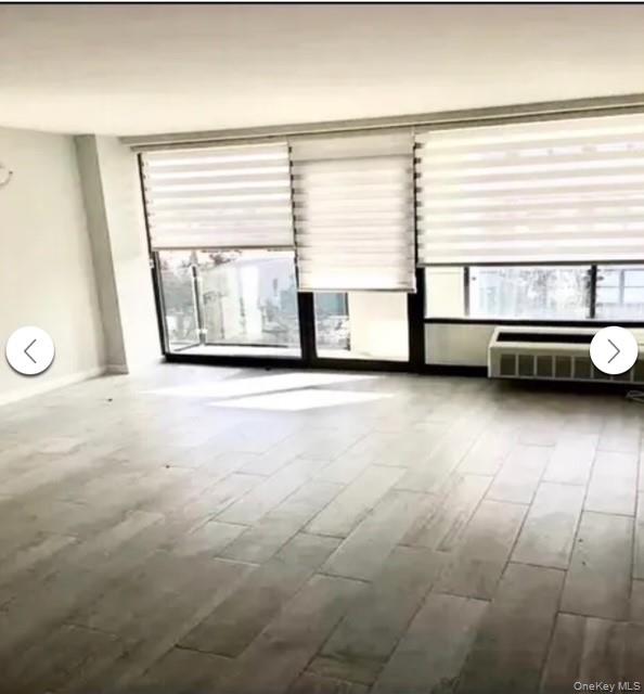 5 Grace Avenue # 2J, Great Neck, NY 11021