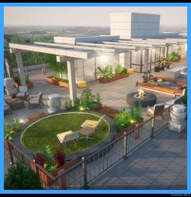 5 Grace Avenue # 2J, Great Neck, NY 11021