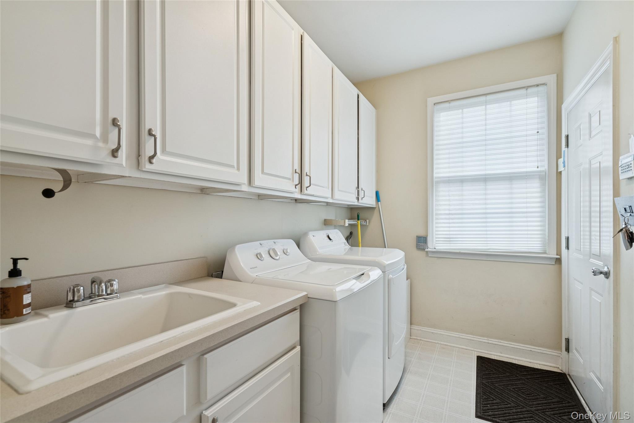 51 Cedar Drive, Tuxedo Park, NY 10987