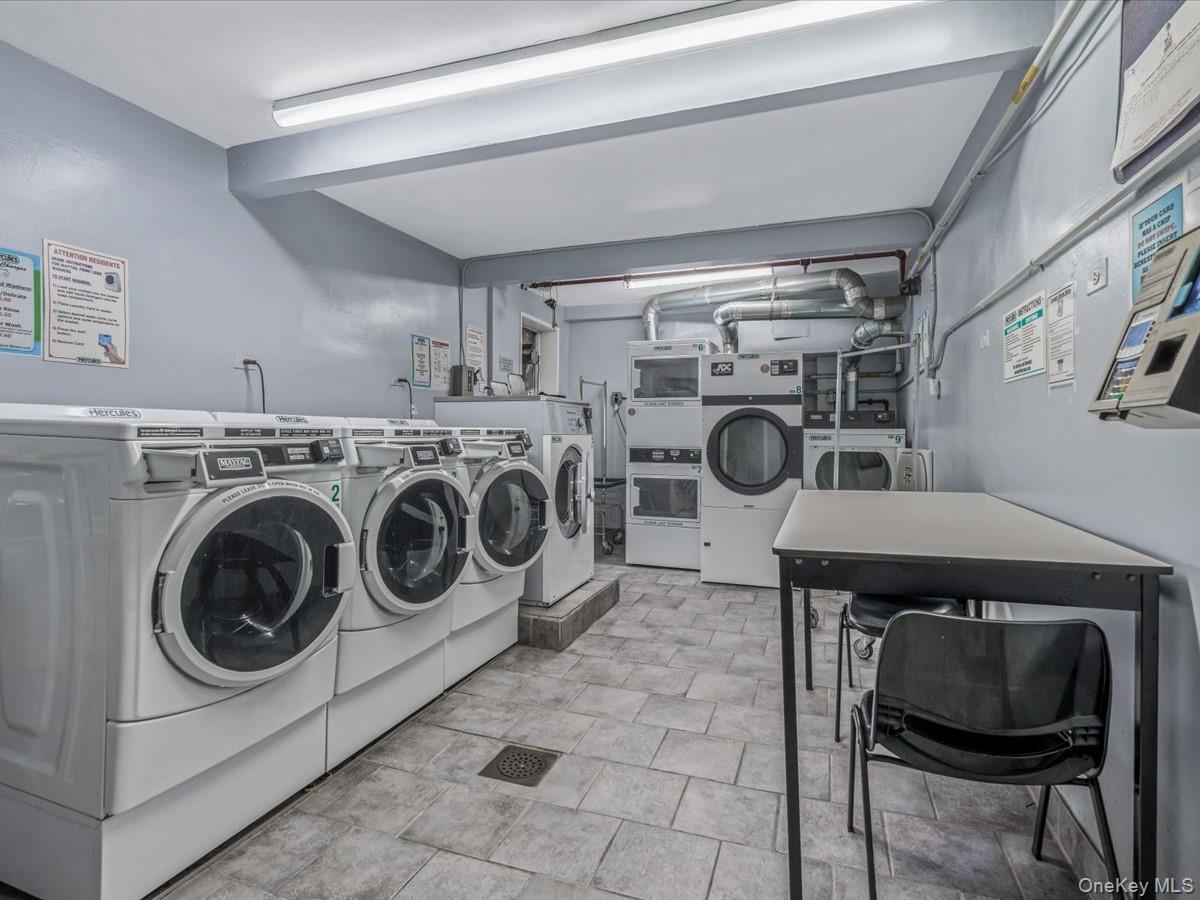 241-20 Northern Boulevard # 6M, Little Neck, NY 11362