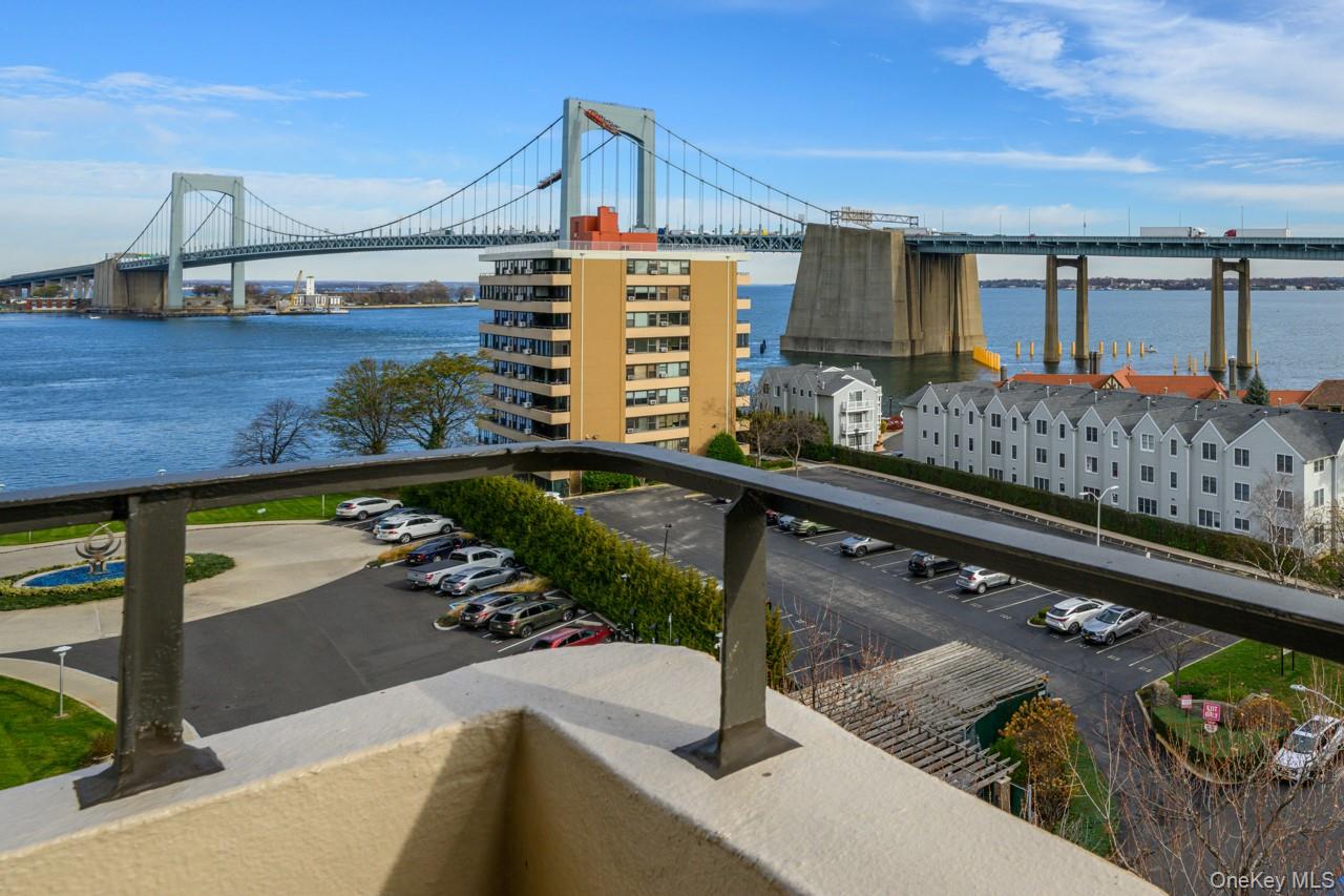 166-26 Powells Cove Boulevard # 9A, Beechhurst, NY 11357