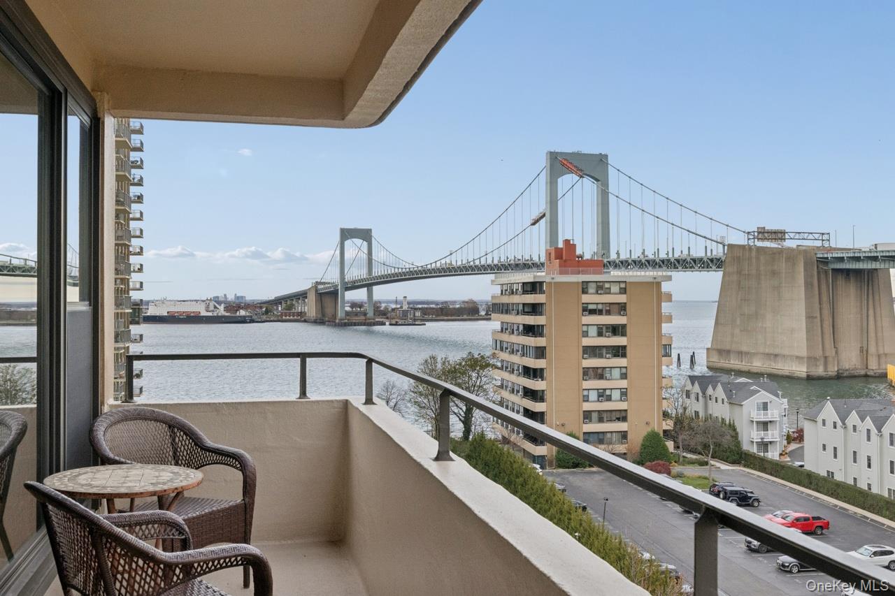 166-26 Powells Cove Boulevard # 9A, Beechhurst, NY 11357