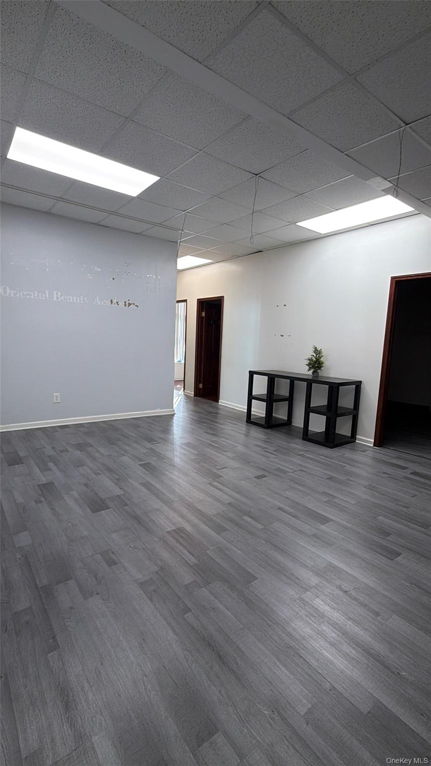 135-11 40th Road # 4B, Flushing, NY 11354