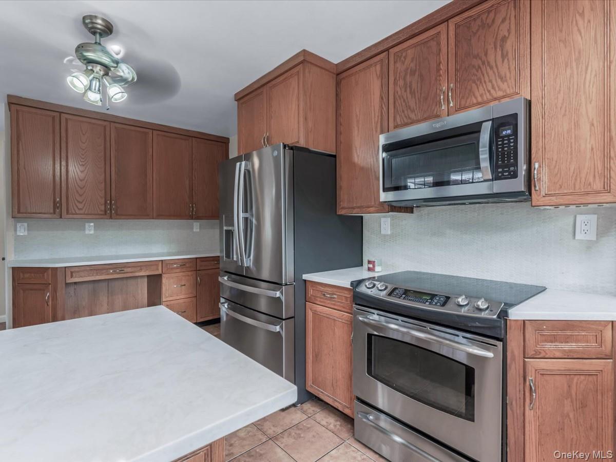 143 Oak Street, Amityville, NY 11701