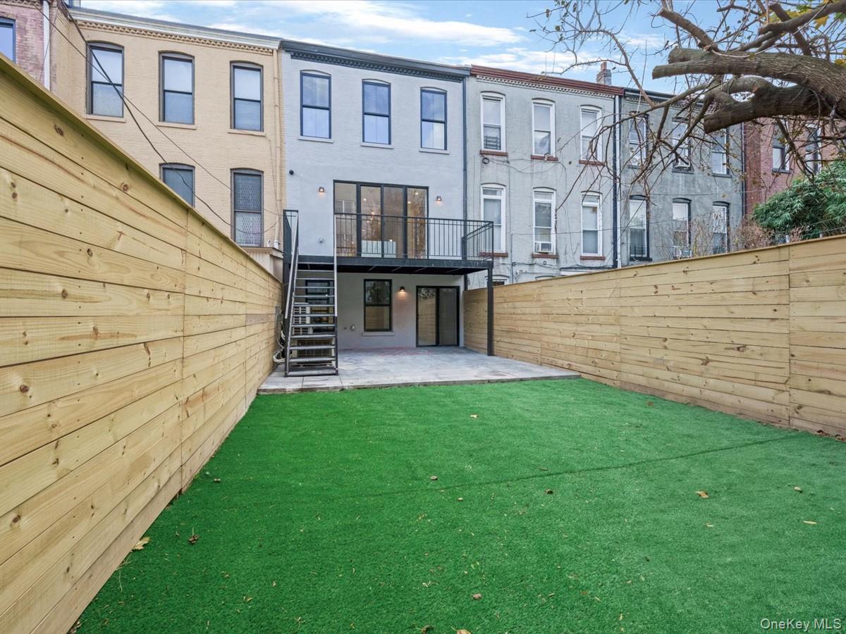 753 Hancock Street # HSE, Brooklyn, NY 11233