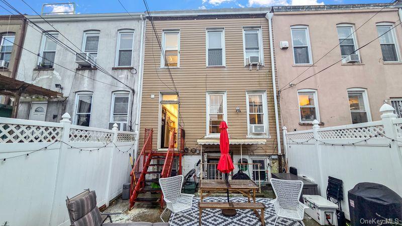 6439 74th Avenue, Glendale, NY 11385