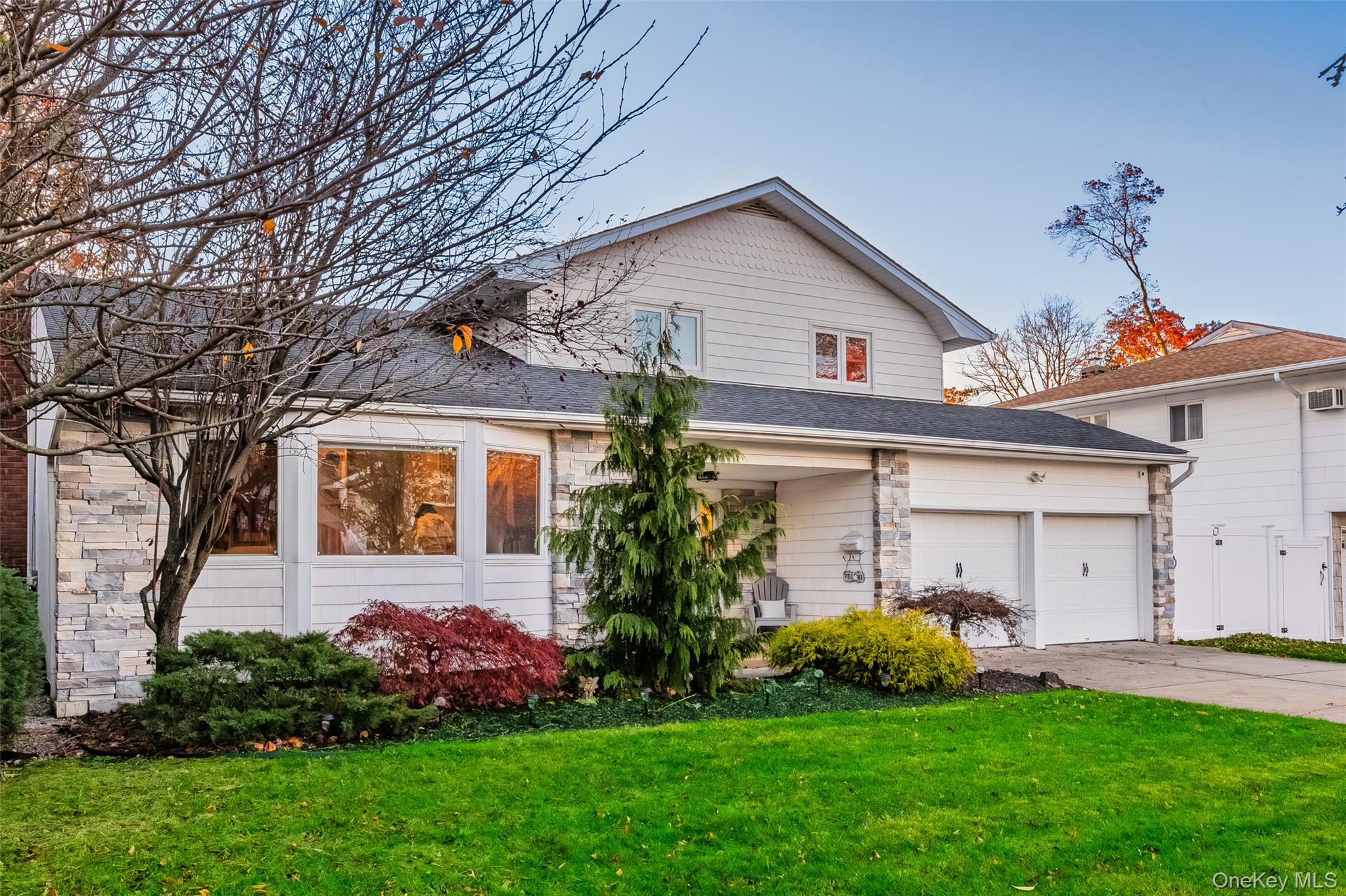 1734 Roberta Lane, Merrick, NY 11566