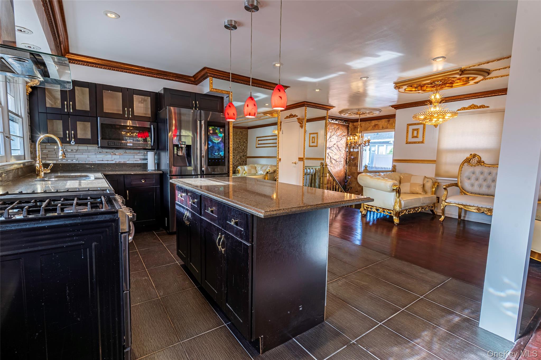 244-19 Grand Central Parkway, Douglaston, NY 11362