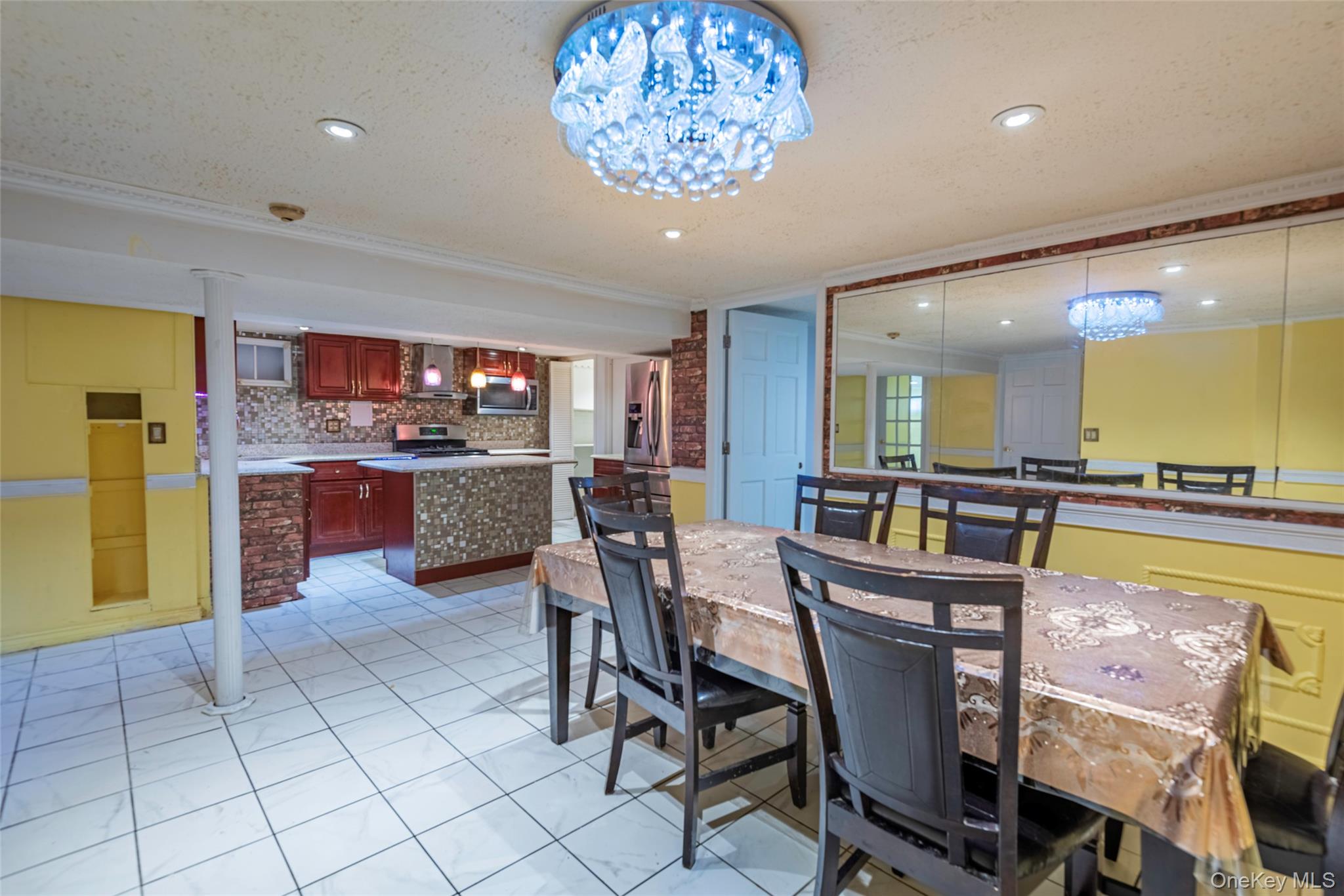 244-19 Grand Central Parkway, Douglaston, NY 11362