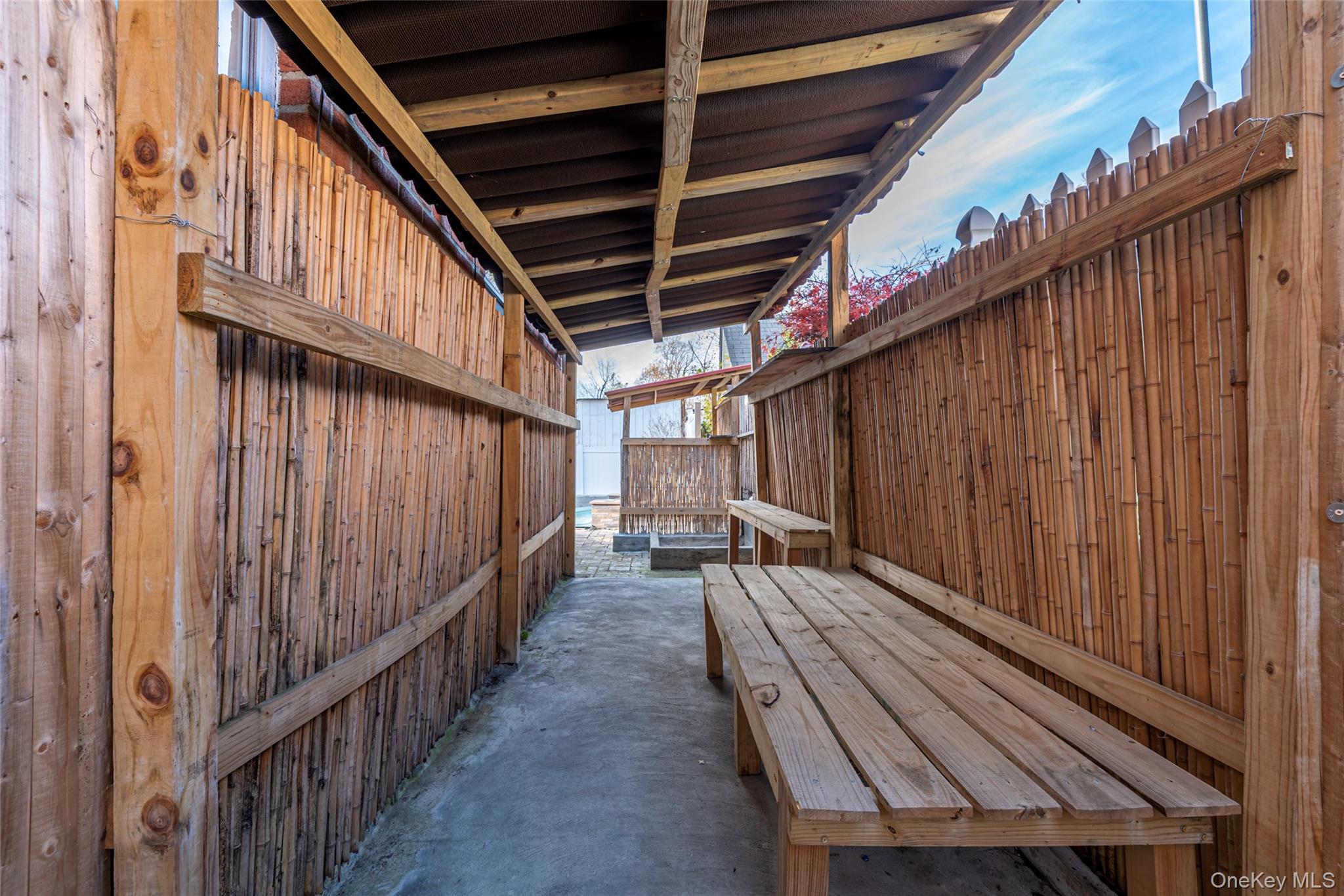 244-19 Grand Central Parkway, Douglaston, NY 11362