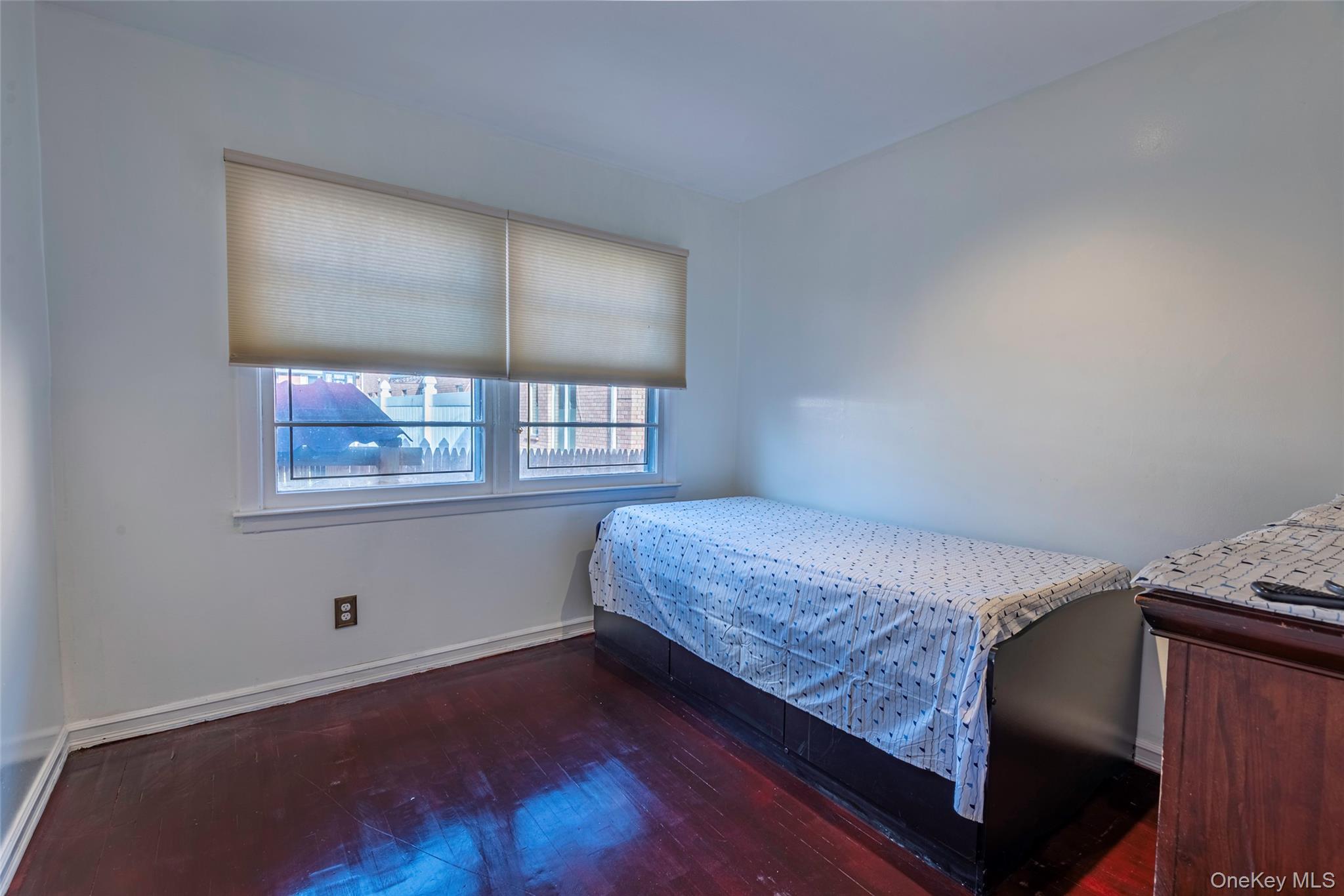 244-19 Grand Central Parkway, Douglaston, NY 11362